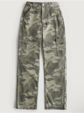 Hollister Women’s Ultra High Rise Dad Pants Camo Cargo Olive Green